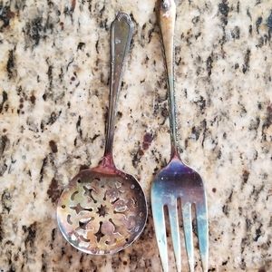 WM Rogers Fork and Server 2 pc Set  Signed and Stamped Silver Serveware